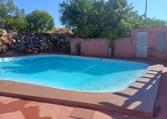 아파트 Quinta Do Baqueneu- Sitio Cortes (Algarve)